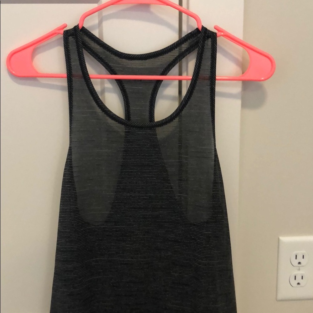 Lululemon tank top